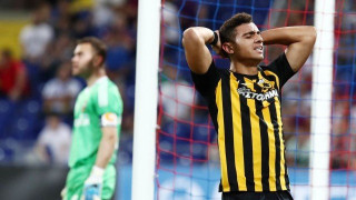 Εκτός για έξι               βδομάδες ο Γιακουμάκης