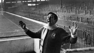 «Έφυγε» ο πιο πιστός οπαδός της Λίβερπουλ, o...«King of the Kop» (vid)