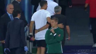 Οι θερμοί εναγκαλισμοί μεταξύ Μουρίνιο και Ρονάλντο (videos)