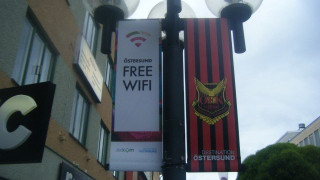 Στο          πόδι    όλο     το         Εστερσουντ!