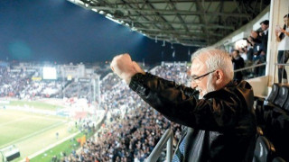 Μπροστά στον καθρέφτη     Ιβάν, κόουτς  και παίκτες