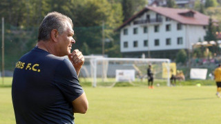 Εδώ            σε            θέλω           κόουτς…