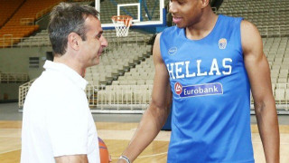 Της κακομοίρας: Μήπως να του κρεμάσουμε κουδούνια;