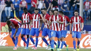 Περνάει από                                                 τα Κανάρια