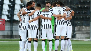 Κουιντέτο     με σαντούρι,  μπουζούκι     και άρπα...