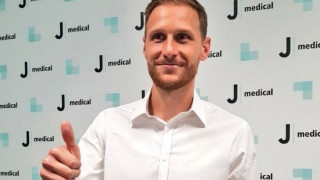 Κλείνει    στη     Γιουβέντους     ο        Χέβεντες