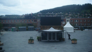 Εστησαν γιγαντοοθόνη,   ετοιμάζουν γιορτή οι Σουηδοί