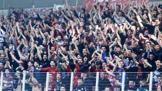 Συγκέντρωση διαμαρτυρίας κατά του Αλέξη Κούγια στη Λάρισα