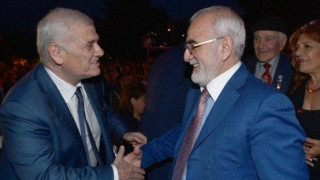 Συγχαρητήρια με μια μέρα καθυστέρηση από ΠΑΟΚ σε ΑΕΚ