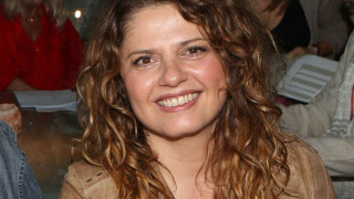 Ελένη Τσαλιγοπούλου: «Είμαστε πια ένα κύκλωμα δεινοσαύρων» (ΒΙΝΤΕΟ)