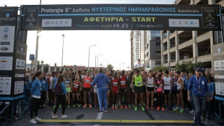 Photo Gallery από τον 6ο Διεθνή Νυχτερινό Ημιμαραθώνιο στη Θεσσαλονίκη