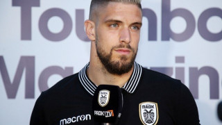 Με               νέο          λουκ ο Πασχαλάκης (Pic)