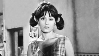 Η Μαρία Κορινθίου ποζάρει ως... «Μαρινάκι»!     (ΦΩΤΟ)