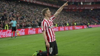 Στο                πλευρό του  Μουνιαϊν ο Γιουλ (pic)