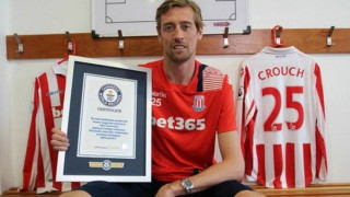 Στο         βιβλίο Γκίνες       μπήκε ο Πίτερ Κράουτς