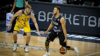 Τα     προβλήματα  δεν δικαιολογούν  το χθεσινό χάλι