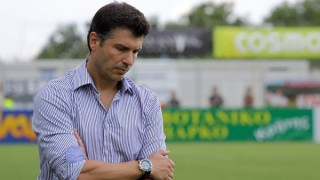 Προπονητής της Super League έβαλε όρο για να. προλάβει την παρέλαση!