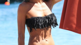 Σούπερ ξανθιά η Νικολέττα Καρρά! (pic)