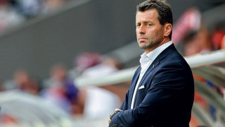 Μέσα ο Μανωλάς, «τρέχει»                     ο Τοροσίδης