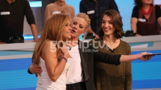 Η Μαίρη Μηλιαρέση επέστρεψε στο πλατό του «Ρουκ Ζουκ»! (ΦΩΤΟ)