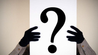 «Απαιτώ να βγουν οι γυμνές σκηνές μου από την TV ή τον κινηματογράφο»