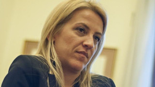 Ρένα Δούρου: «Αναλαμβάνω τις ευθύνες της Περιφέρειας, εάν προκύψουν»