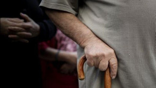 Τέλος στο ΕΚΑΣ για                     140.000 συνταξιούχους