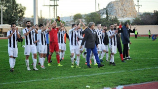 «Μαυραετοί» από... ατσάλι με άμυνα που έγραψε ιστορία!