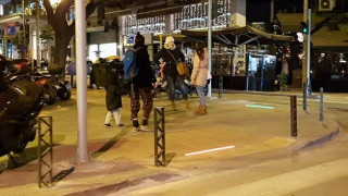 Πρωτοποριακός φωτισμός στις ράμπες ΑμεΑ σε Μητροπόλεως & Καρόλου Ντηλ