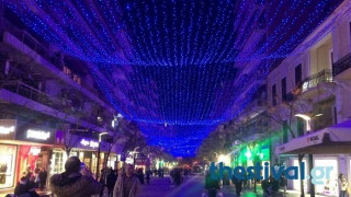 Θεσσαλονίκη: Φωταγωγήθηκε ο πεζόδρομος της Αγίας Σοφίας (ΦΩΤΟ)