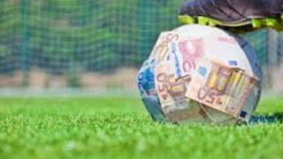 ΘΕΜΑ: Τα λεφτά δεν               φέρνουν απαραίτητα   την επιτυχία!