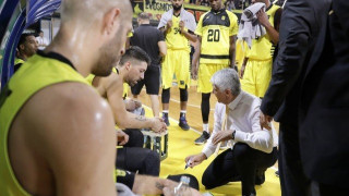 Η απόφαση για δραστική μείωση του μπάτζετ θέτει και ζήτημα αποχώρησης