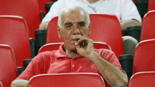 Γιατί ο Αλέφαντος αποθεώνει Πέλκα, Λουτσέσκου και κράζει... Κουλούρη