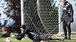 Σιγουριά                  στη               θέση «1»