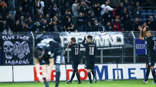 Τίτλος; Εδώ   και   τώρα  ή  ατάκα  κι  επί  τόπου…