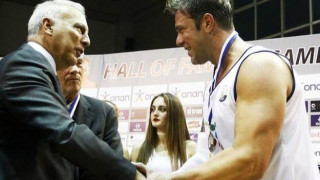 Ο Χολίδης υμνεί τον Νίκο                                   Γκάλη (pic)