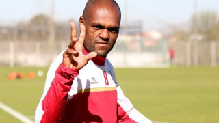 Ξανά στο προσκήνιο    για τον ΠΑΟΚ ο Λουίζ Κάρλος!