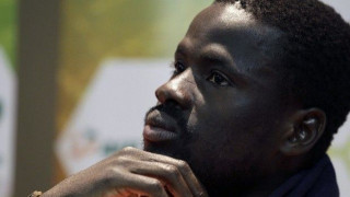 Σοκάρει ο Έμπουε: «Σκέφτομαι να        αυτοκτονήσω»