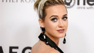 Υπό κράτηση εμμονικός                         θαυμαστής της Κέιτι Πέρι