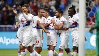 Στο κυνήγι της Μονακό η                        Λυών