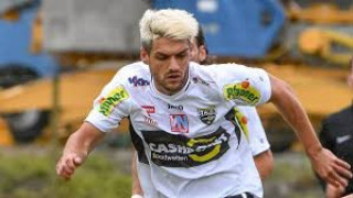 Οδεύει προς Περιστέρι ο                       Σάκιτς