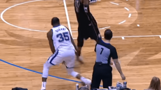 Ο Ντουράντ έκανε μαθήματα τρίπλας στον Γιάννη! (vid)