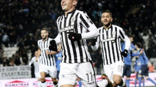 Μην                          παίζετε με τη φωτιά...