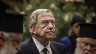 Ο τέως βασιλιάς Κωνσταντίνος τοποθετήθηκε για το Σκοπιανό