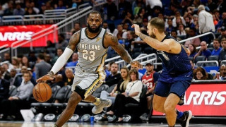 Ο Λεμπρόν «μίλησε» στο τέλος, «διπλά» για Ρόκετς, Σπερς (vids)