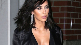 Γυμνή η Κιμ και... φωτιά τα                     likes! (pics)