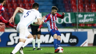 Ο Λάμπρου               χτίζει και χαρακτήρα στην Πλατεία