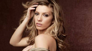 Δεληκούρα: «Μου έκανε πρόταση γάμου, πήρα το δαχτυλίδι και είπα όχι»