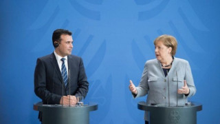 Μέρκελ σε Ζάεφ: «Καλωσορίζω στο Βερολίνο τον Μακεδόνα πρωθυπουργό»