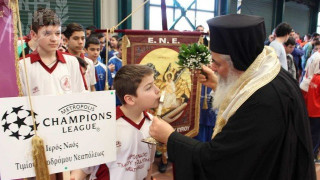 VIRAL: Τουρνουά Ενοριών υπό τους ήχους του Champions League! (ΒΙΝΤΕΟ)